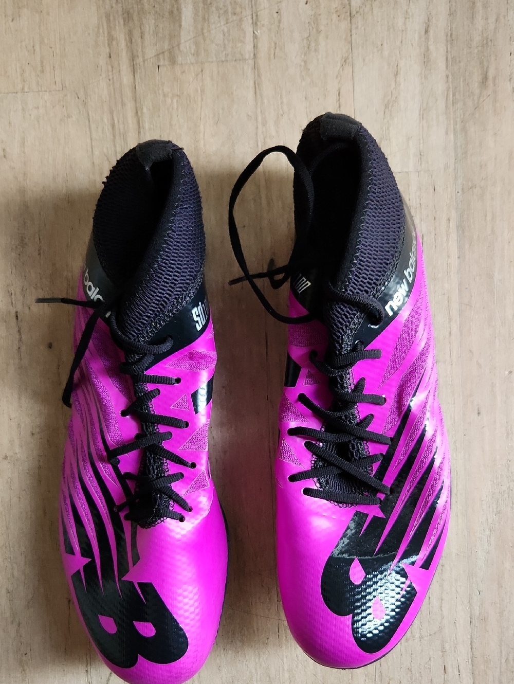 New Balance Womens Cleats - Bright Pink with Black Accents Size 11